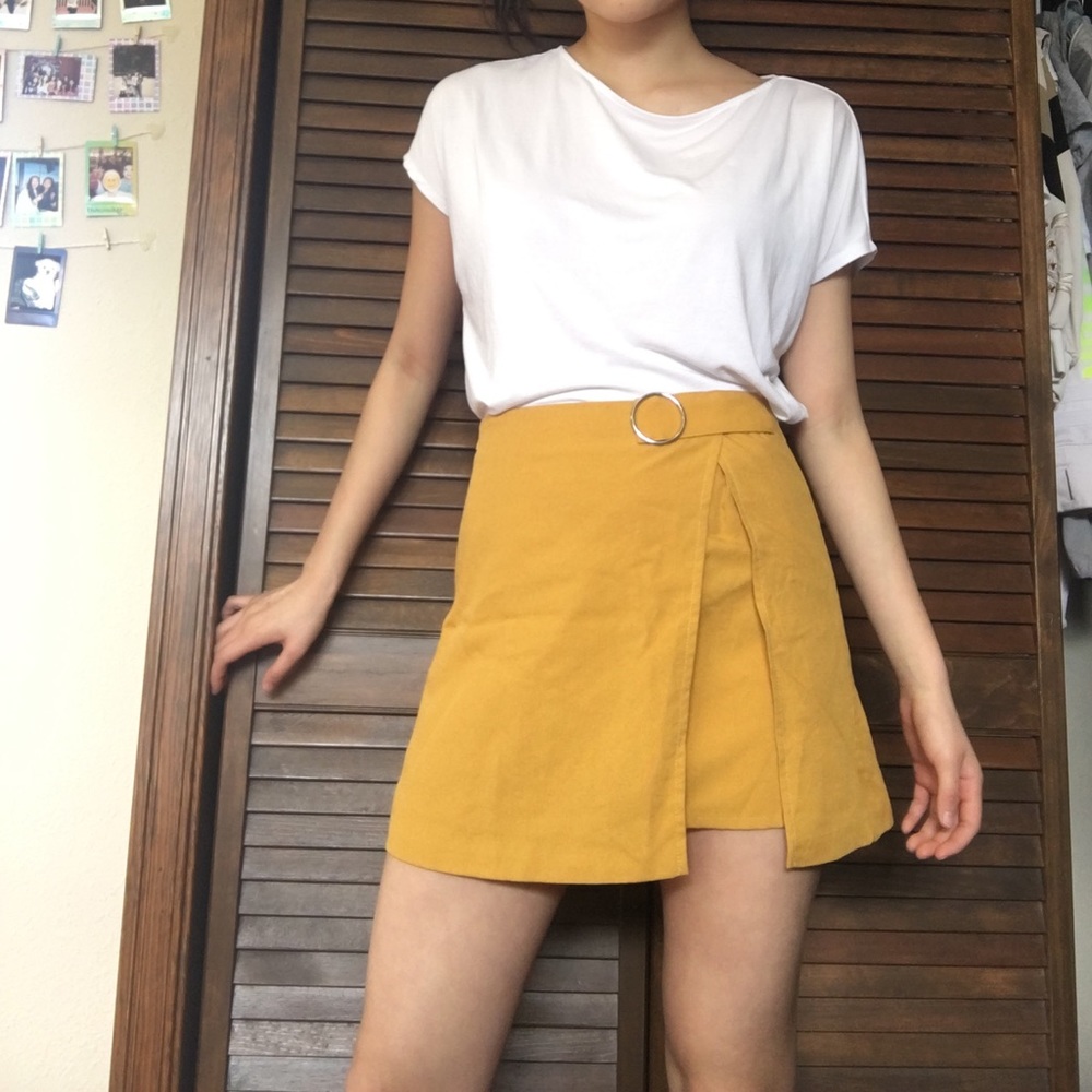 Mustard skirt